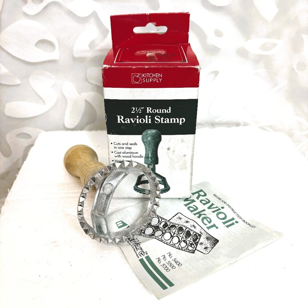 Ravioli Maker  Stamp 2.5” Round - Picture 2 of 6